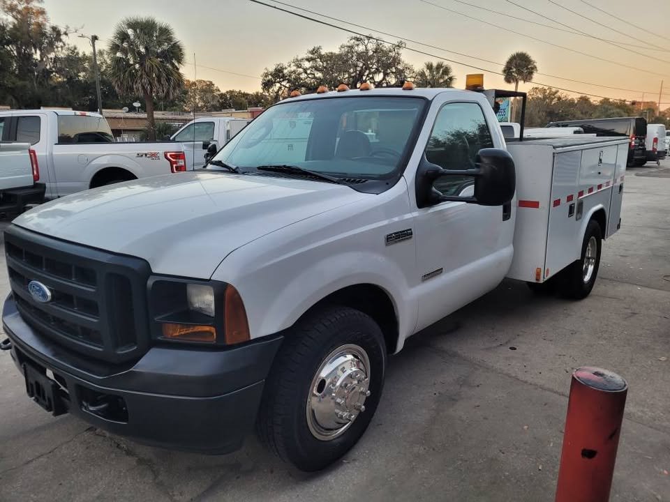 2006 Ford F-350 Super Duty XL