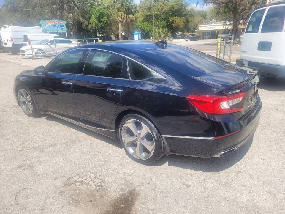 2018 Honda Accord Touring - Photo 6