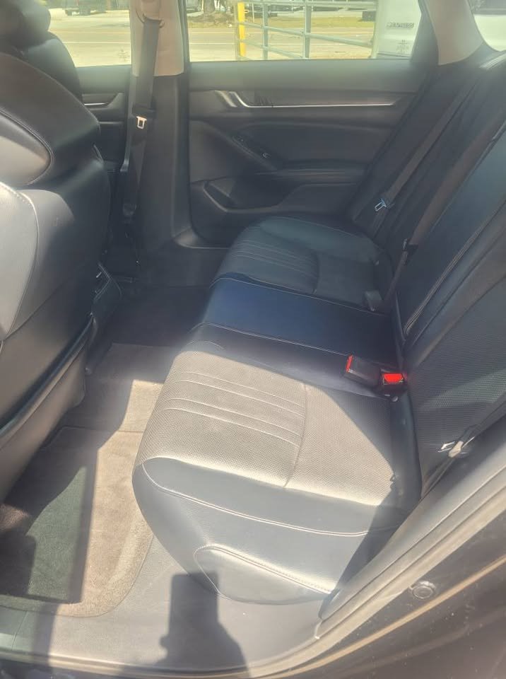 2018 Honda Accord Touring - Photo 8