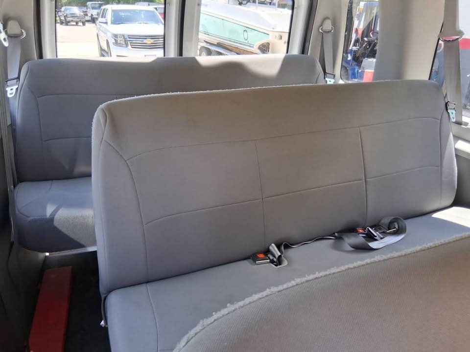 2007 Ford Econoline Wagon XLT - Photo 12