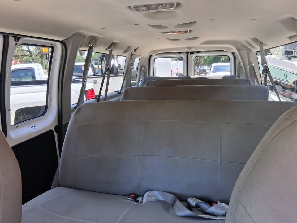 2007 Ford Econoline Wagon XLT - Photo 11
